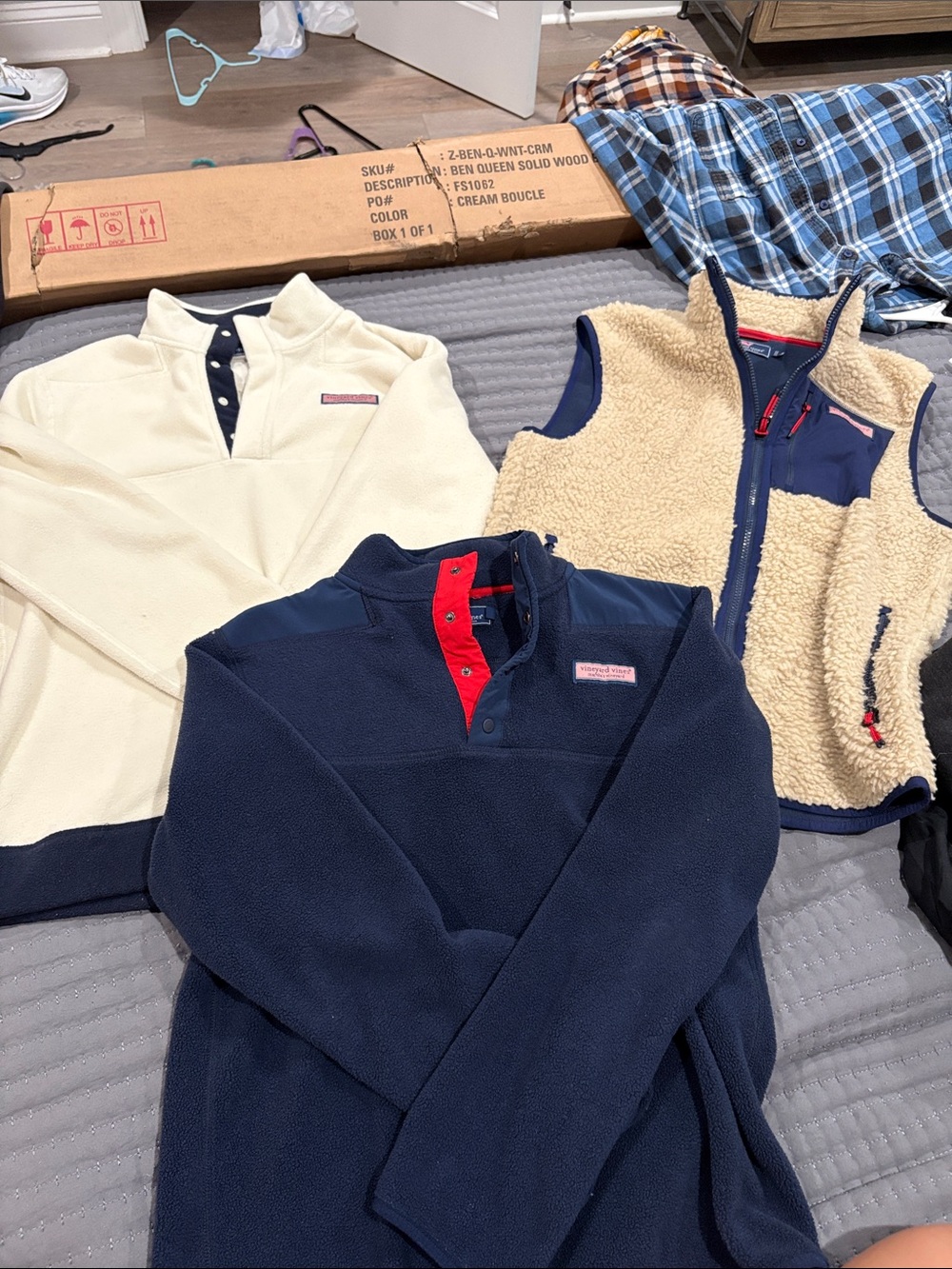Vineyard Vines Men’s Fleece Quarter-Snap Pullover bundle of three